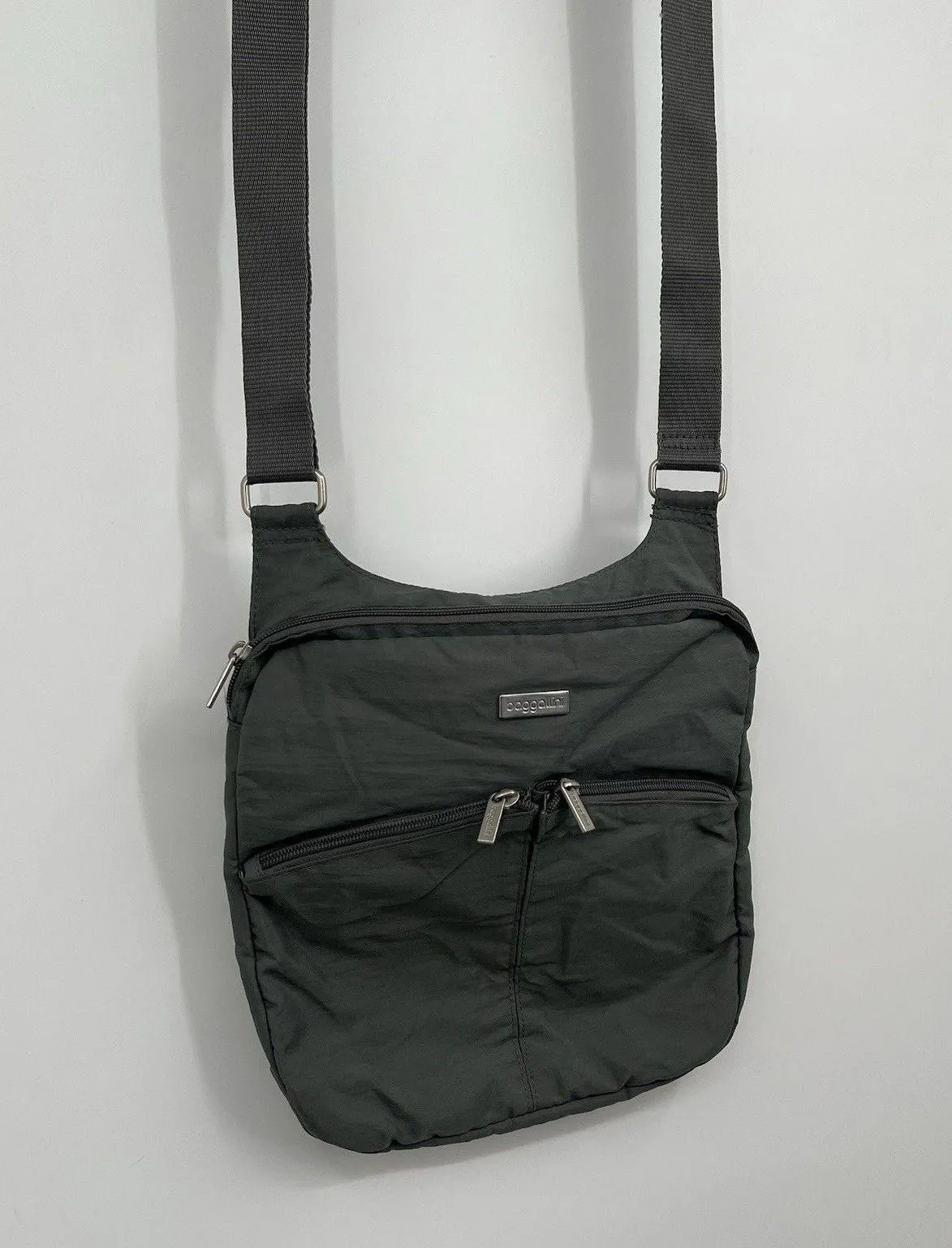 Baggallini Gray Sling Bag Crossbody Purse Tote Pockets Packable Adjustable - Image 2