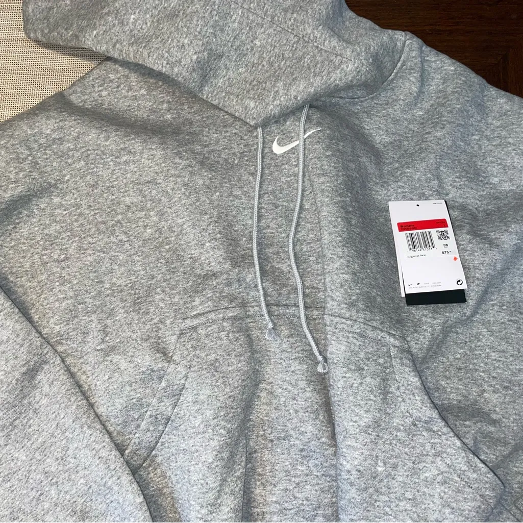 New size large woman’s grey Nike hoodie - Image 2