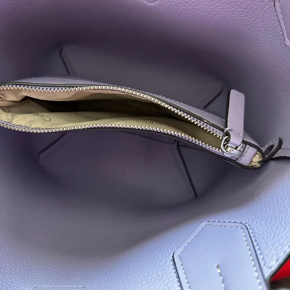 Calvin Klein NEW still had tag holder on it - Image 10