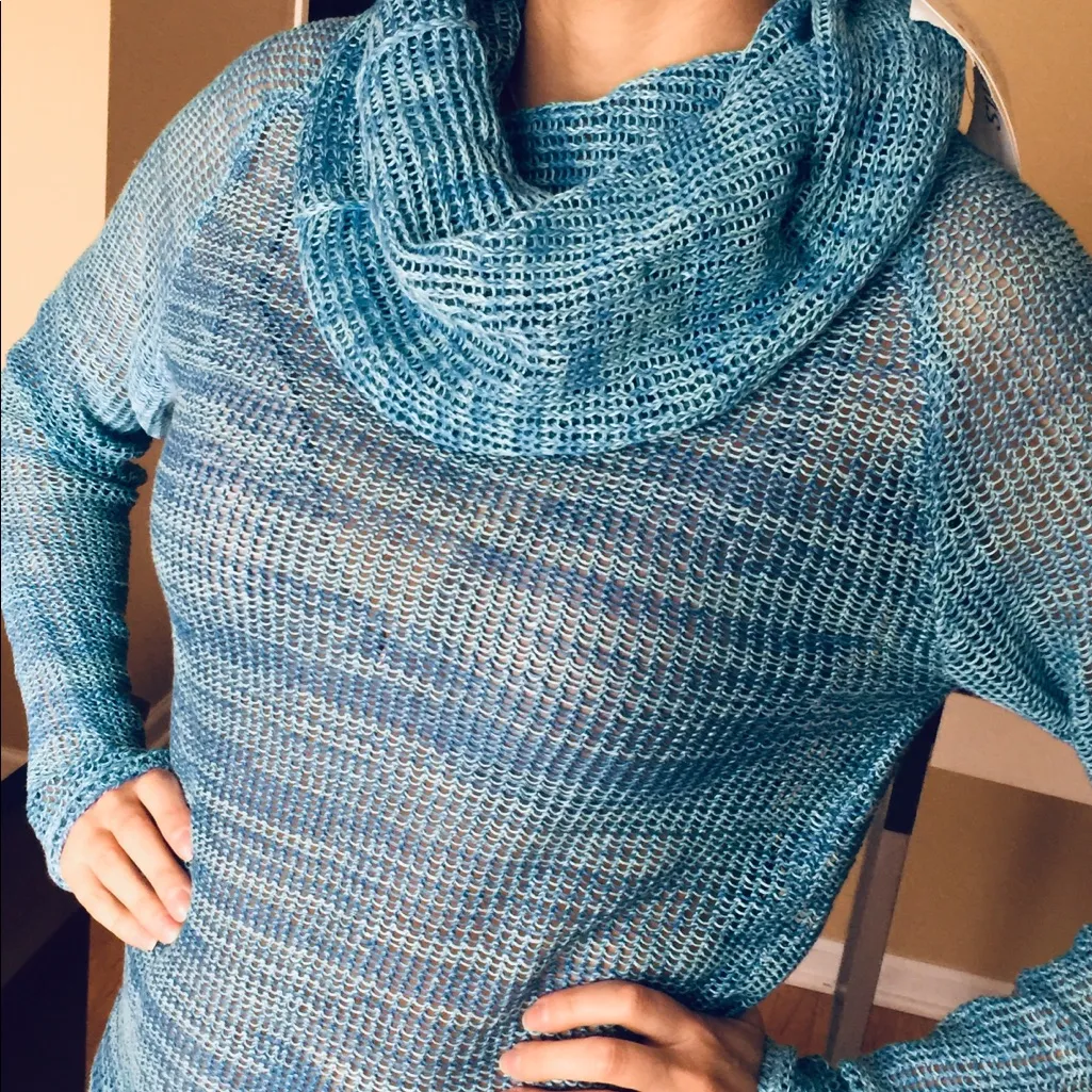 New LINEN sweater from Europe Blue Size L - Image 2