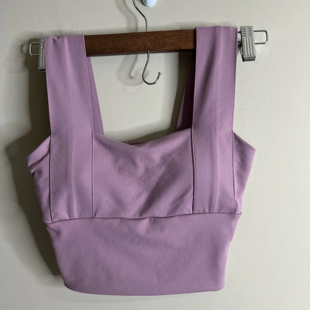 Dazy padded sports bra crop top size small Purple - Image 2