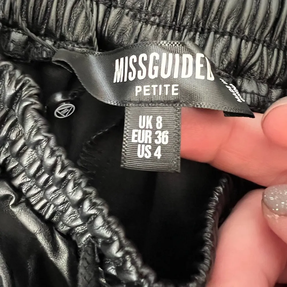 NWT‎ - Missguided- Faux Leather Drawstring Cuffed Joggers Petite - Image 4