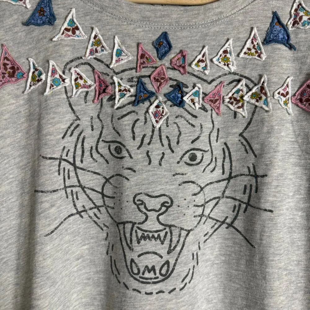Luna Mercantile Co Anthropologie Gray Graphic Tiger Embellished Crew Sweatshirt - Image 12