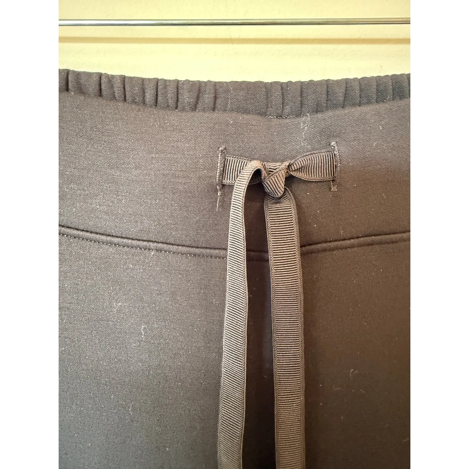 Spanx AirEssentials Wide Leg Pants Womens Medium Black Relaxed Fit Drawstring - Image 4