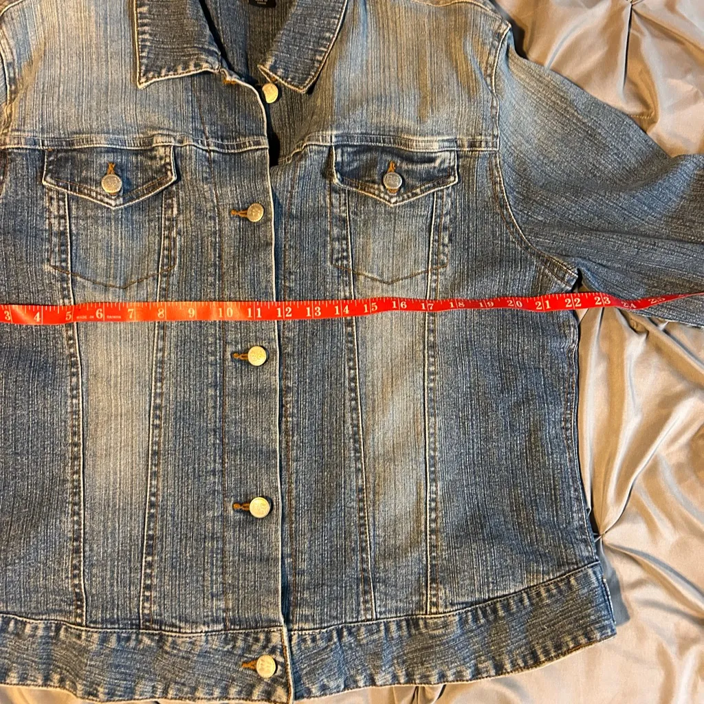 Bit & Bridle for Her XXL Blue Denim Jean Jacket Button Front Long Sleeve Fitted - Image 4