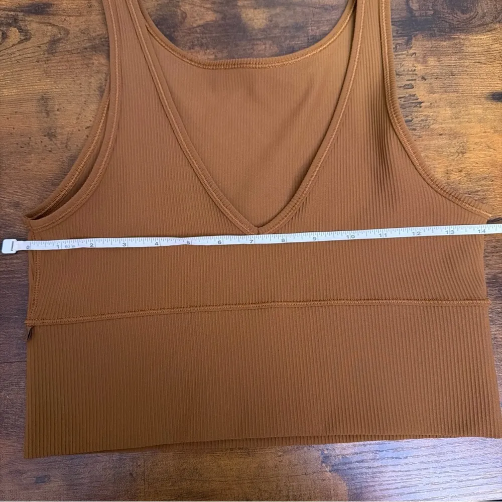 Lululemon Power Pivot Tank Top Rib
Copper Brown - Image 4