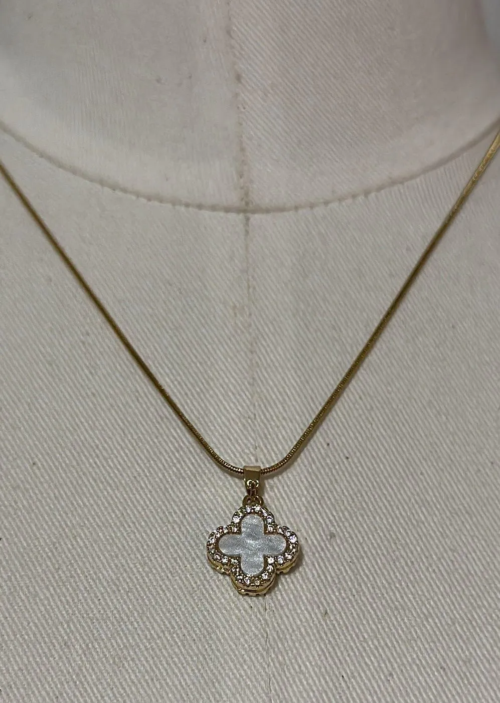 NWOT mother of pearl and CZ clover necklace Gold - Image 2