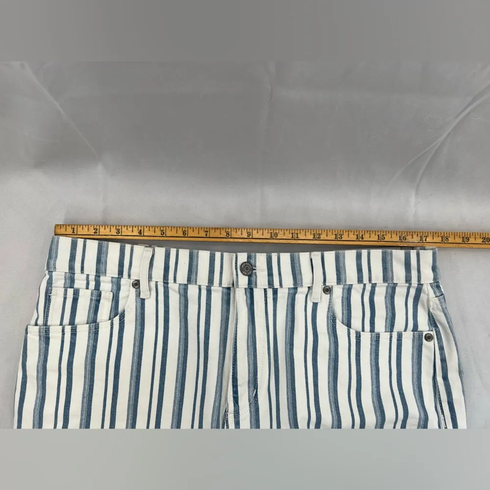 LOFT NWT Fresh Cut Denim Cut Off Shorts in Blue White Stripe - Size 32/14 - Image 9