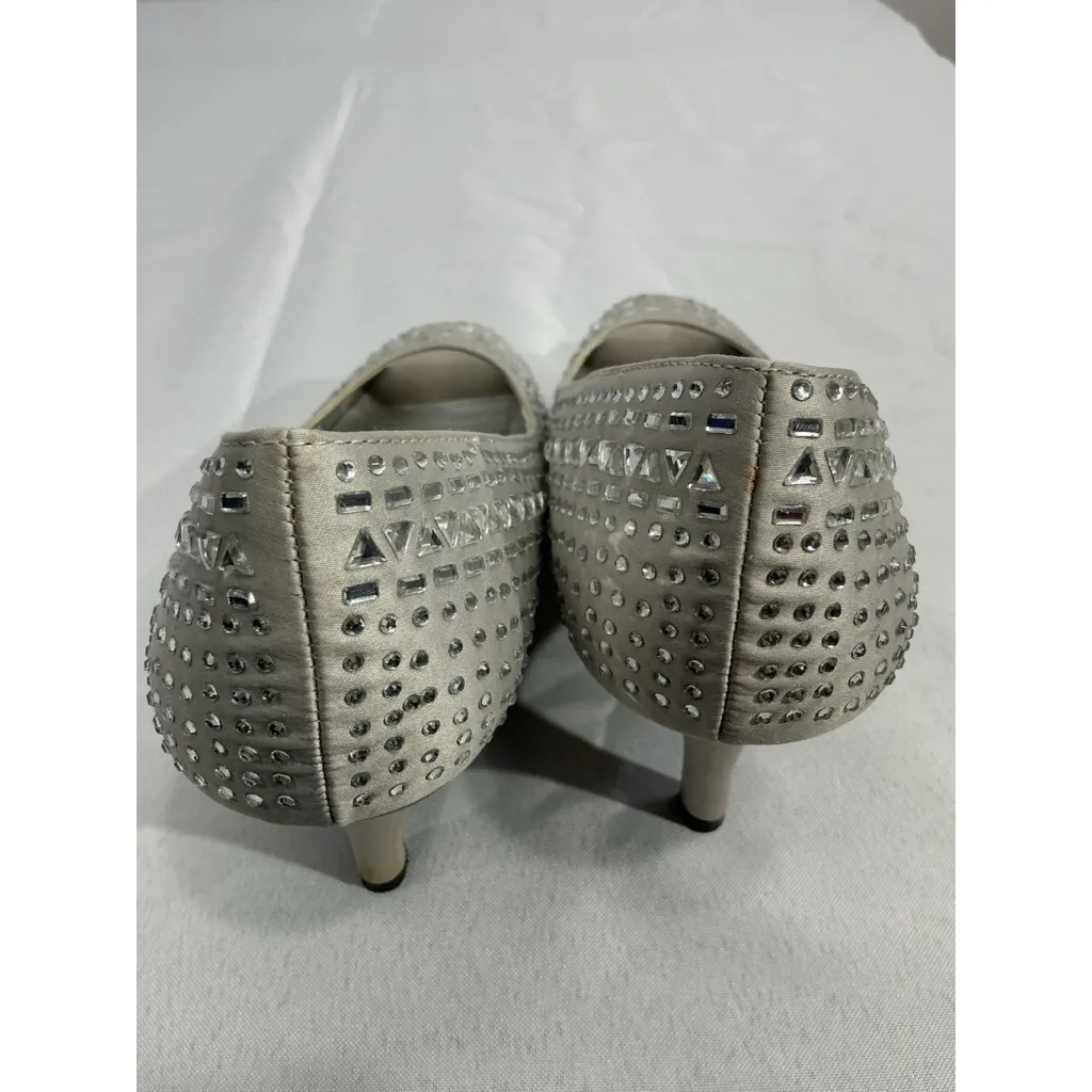 Womans Kelly & Katie Size 7.5 Silver Rhinestone Slip On Peep Toe Pumps - Image 5