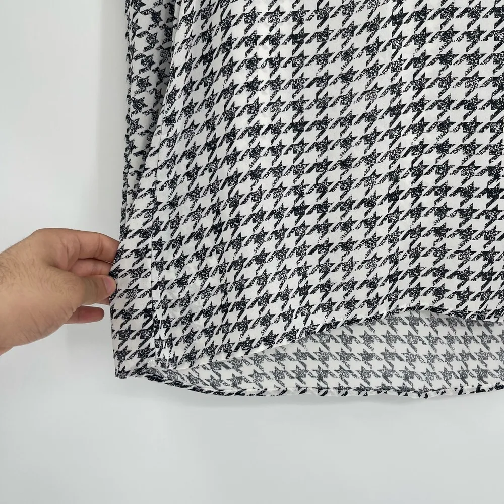 Aqua Bloomingdales Houndstooth Polyester Blouse Size Medium - Image 6