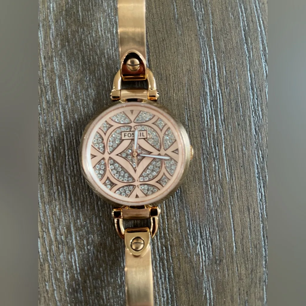 Fossil Women's Rose Gold Watch - Image 4