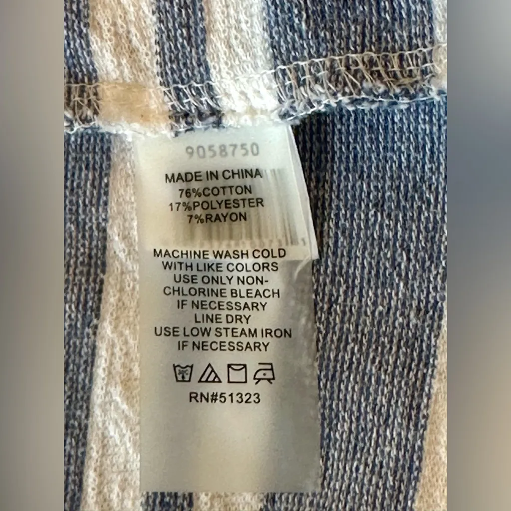 Vince Camuto Short Sleeve Shift Dress - Image 3