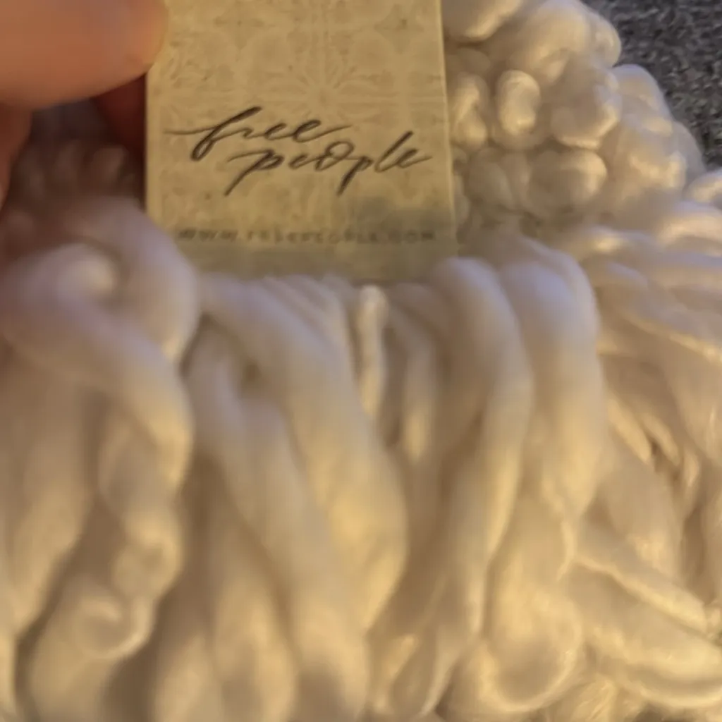 Free People Boho Oslo Tote NWT - Image 4