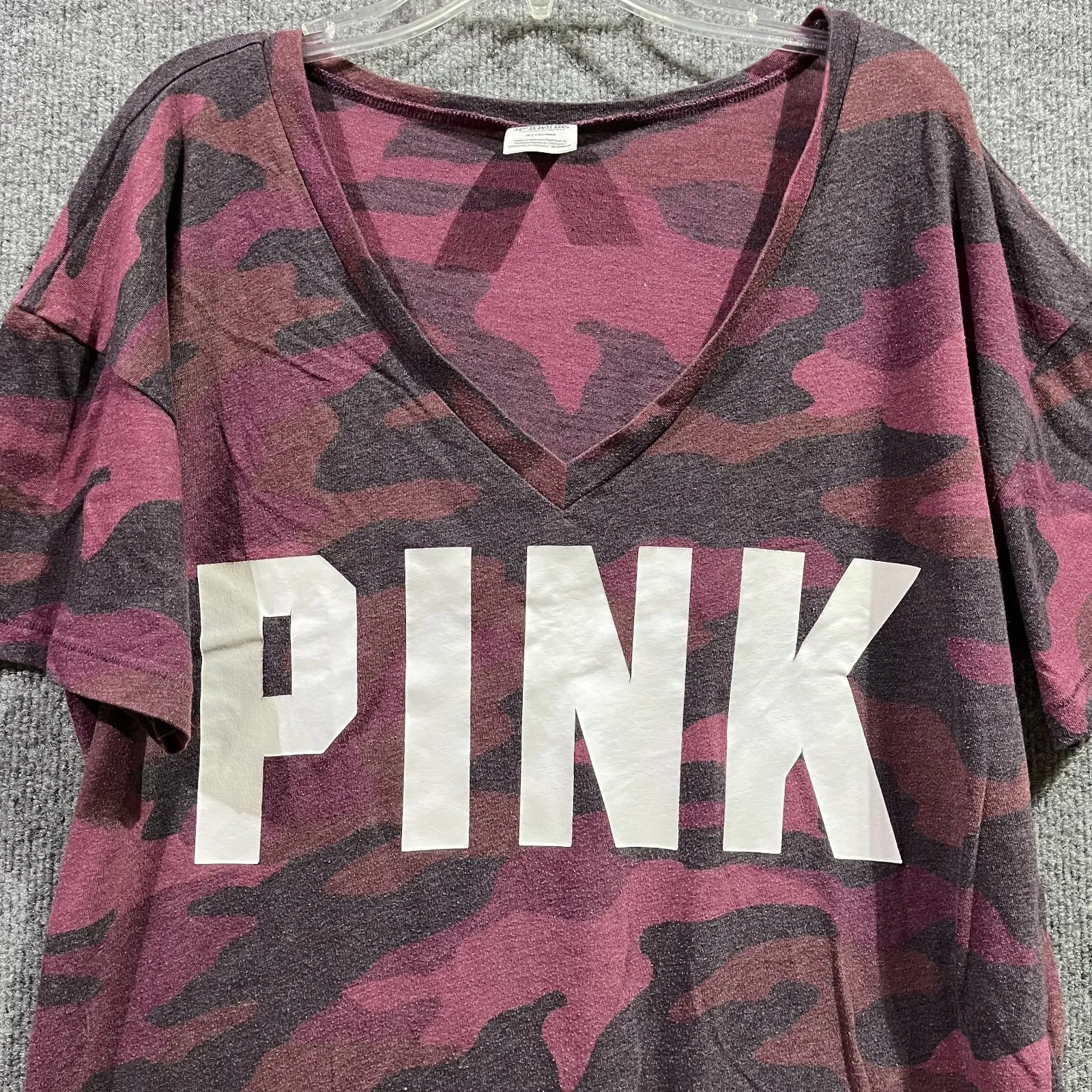 Pink Victoria's Secret T-Shirt Womens Medium Multi Camo V-Neck Everyday Wear - Image 2