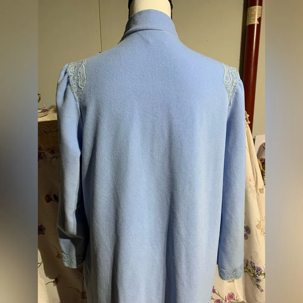 Vanity Fair Baby Blue Dressing Gown - Image 8