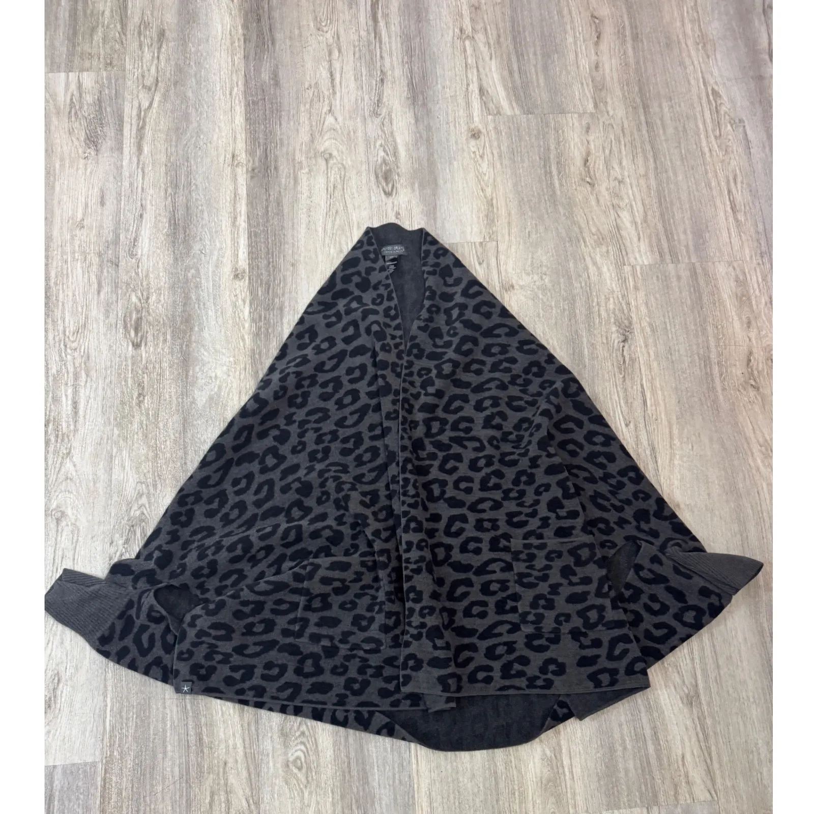 Barefoot Dreams CozyChic Ultra Lite Cardigan Wrap Leopard Print LXL - Image 2