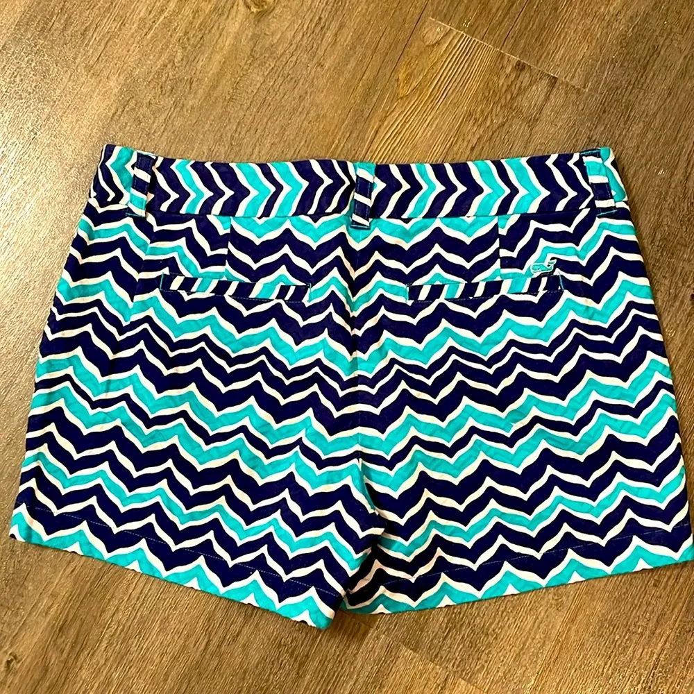 Vineyard Vines Shorts - Image 5
