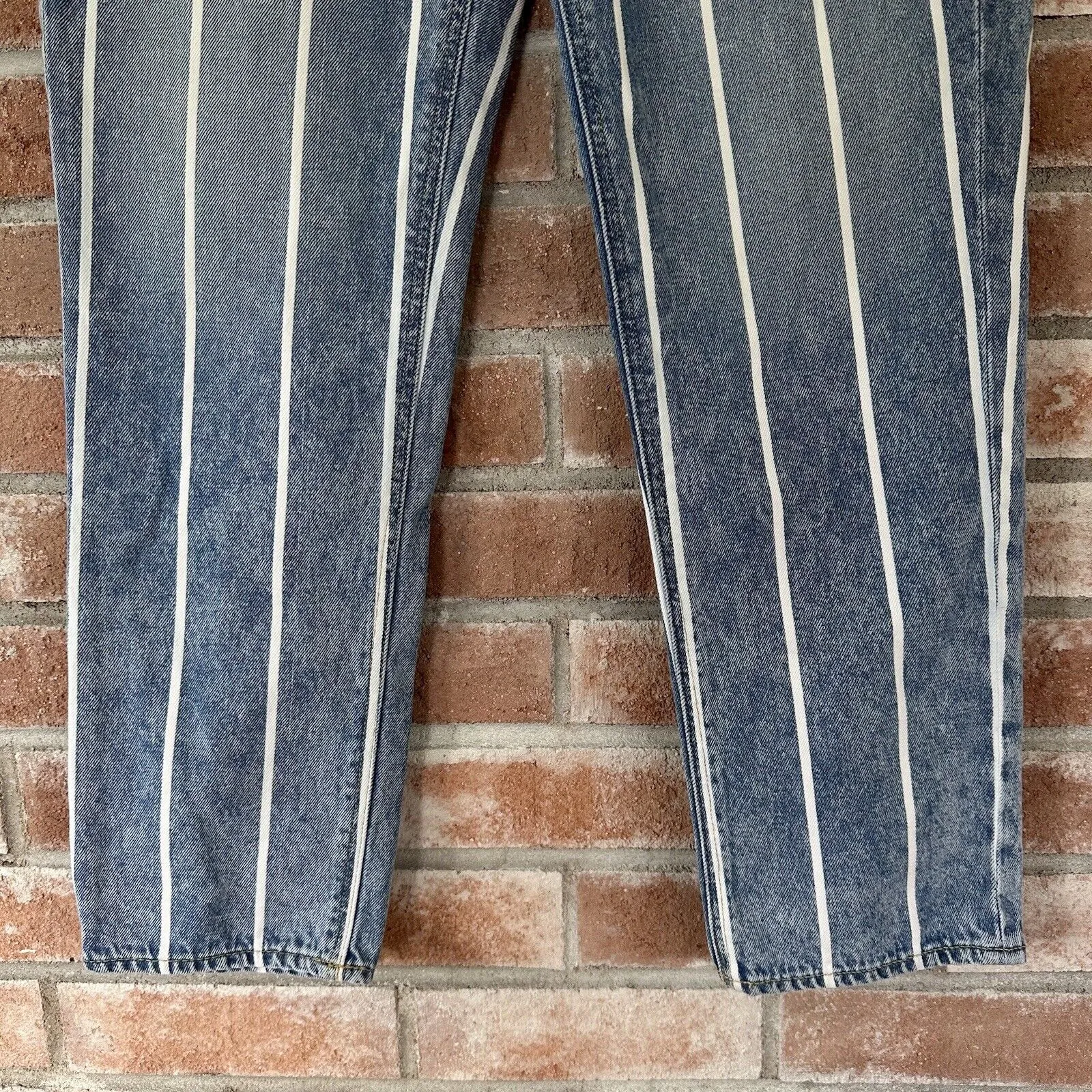 American Eagle Striped Mom Jeans Size 4 - Image 2