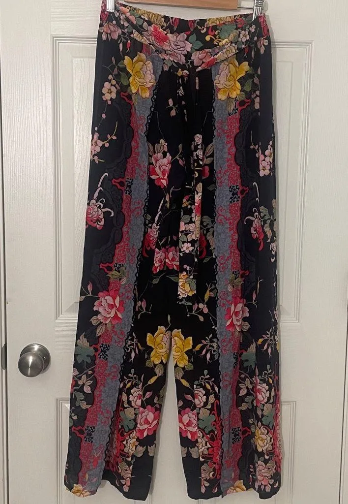 Johnny Was Dreamer Floral Bohemian Hippie Pants Size Small Side Slit - Image 3