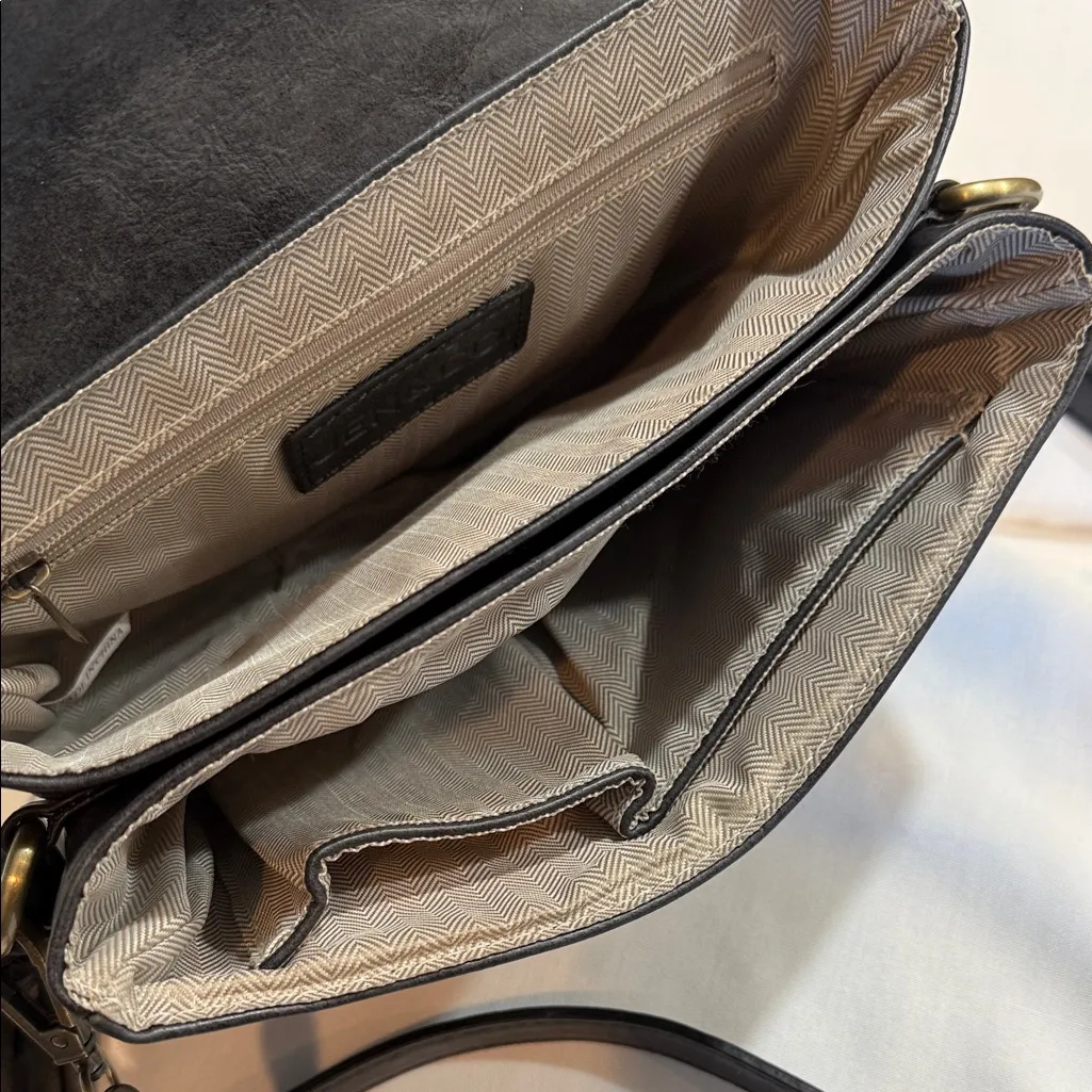 Jen & Co Black Crossbody Bag Tasssel Faux Leather Whipstitch Flap Purse - Image 9