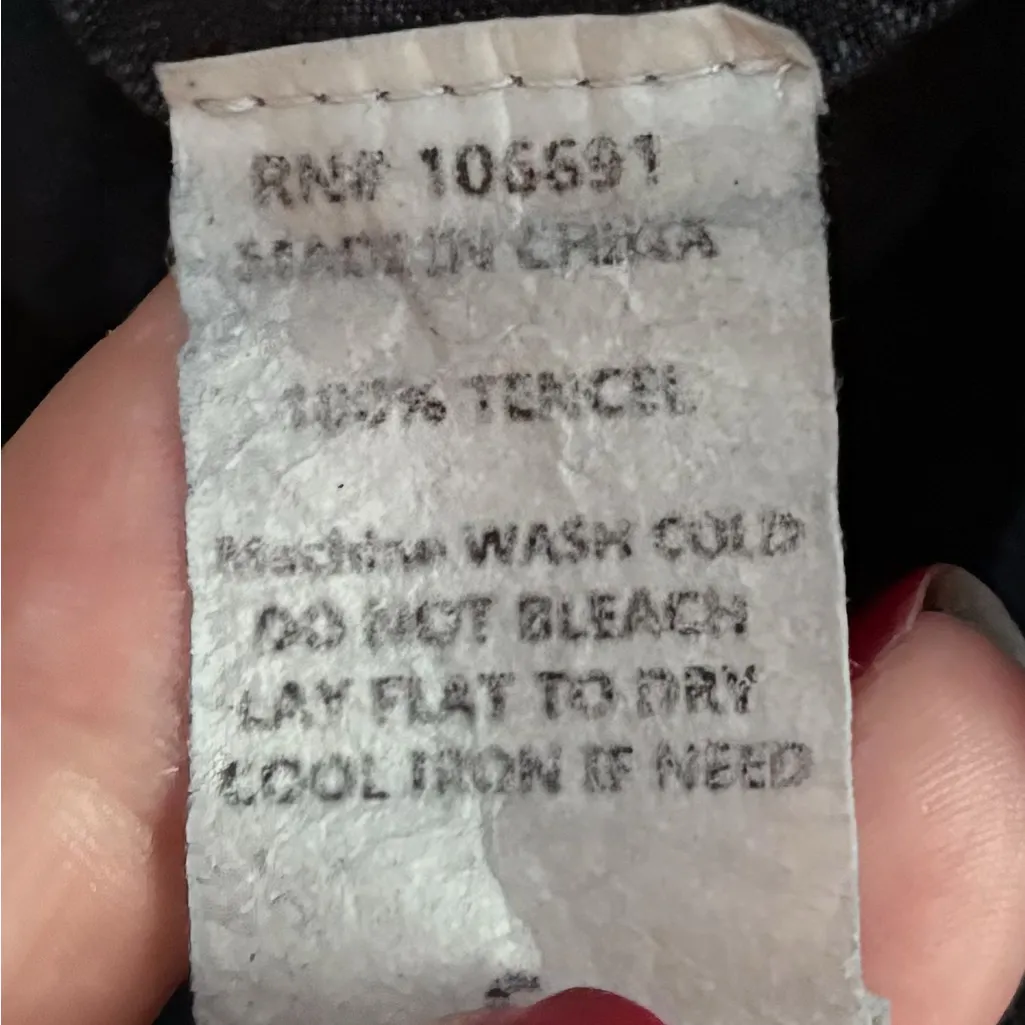 Young Fabulous & Broke‎ Black Button-Up TENCEL Long Sleeve Romper Size Small EUC - Image 6