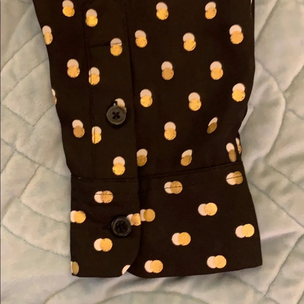 Black/gold/white long sleeve button down blouse. - Image 7