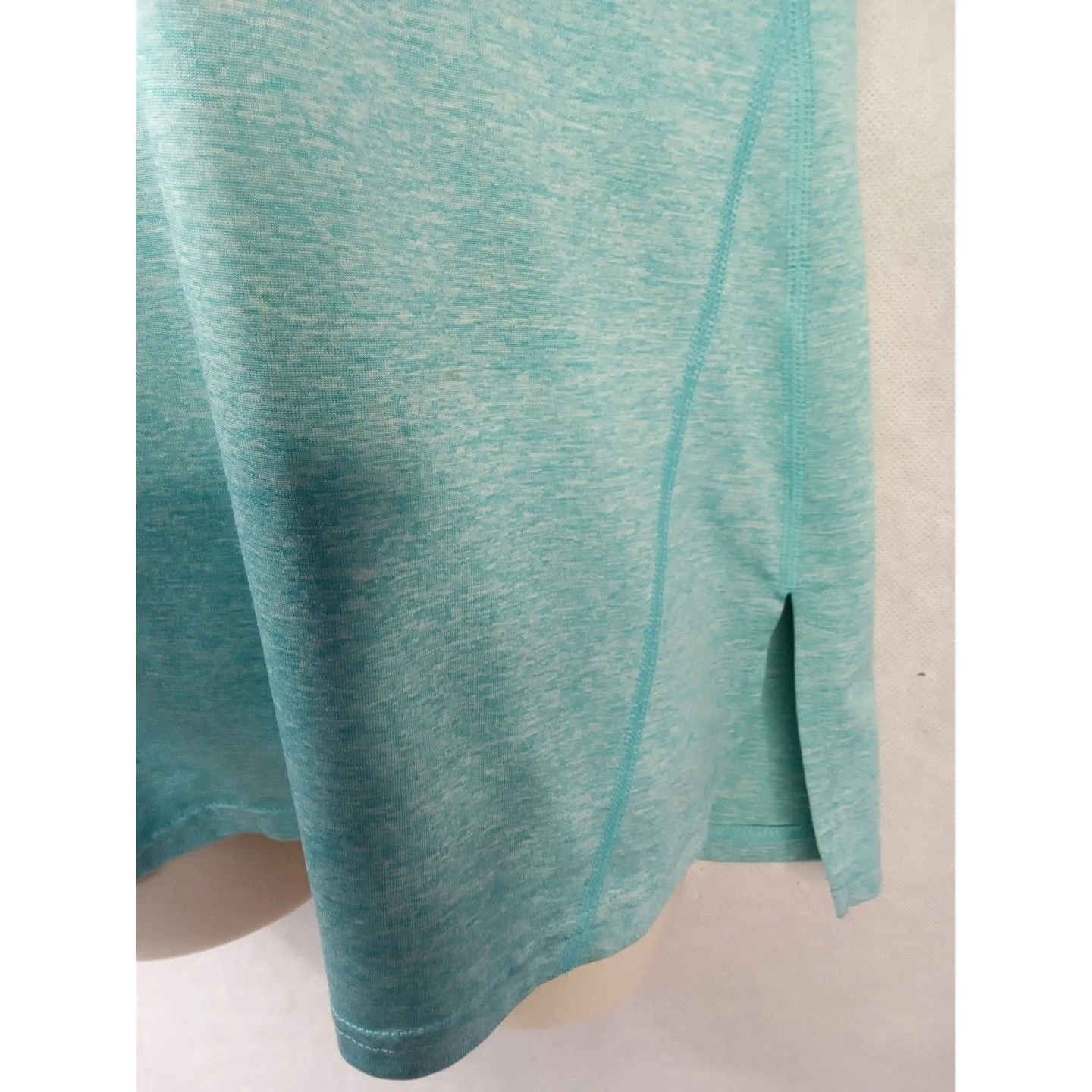 TEK GEAR  DRY TEK women’s medium ‎ blue V Neck - Image 4