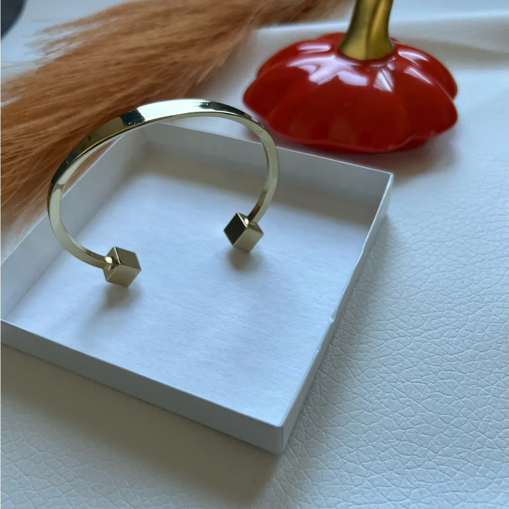✨ J.Crew Gold-Tone Cuff Bracelet - Image 3