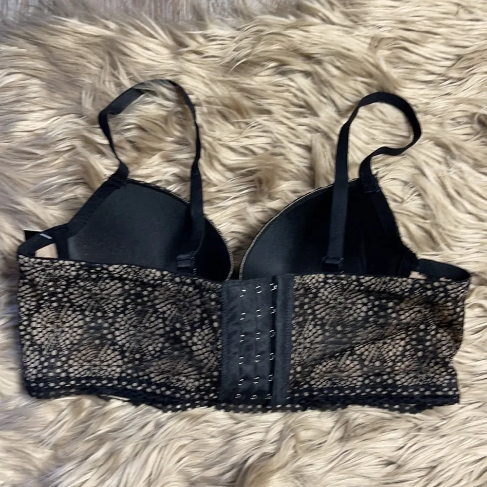 Lacey Padded Underwire Bra Size 36B Black - Image 8