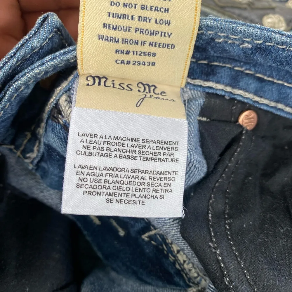 Miss Me jeans size 27 - Image 8
