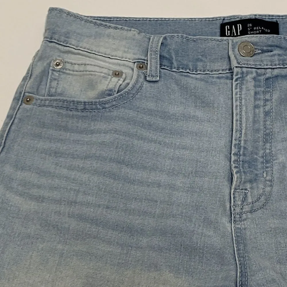 GAP Denim Frayed Light Wash 5" Relaxed Short - Image 4