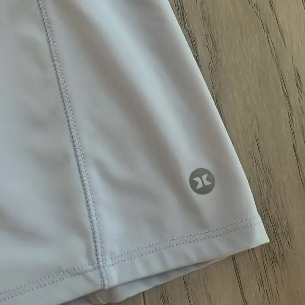 Light Blue Tank Top Built in Bra Medium - Image 5