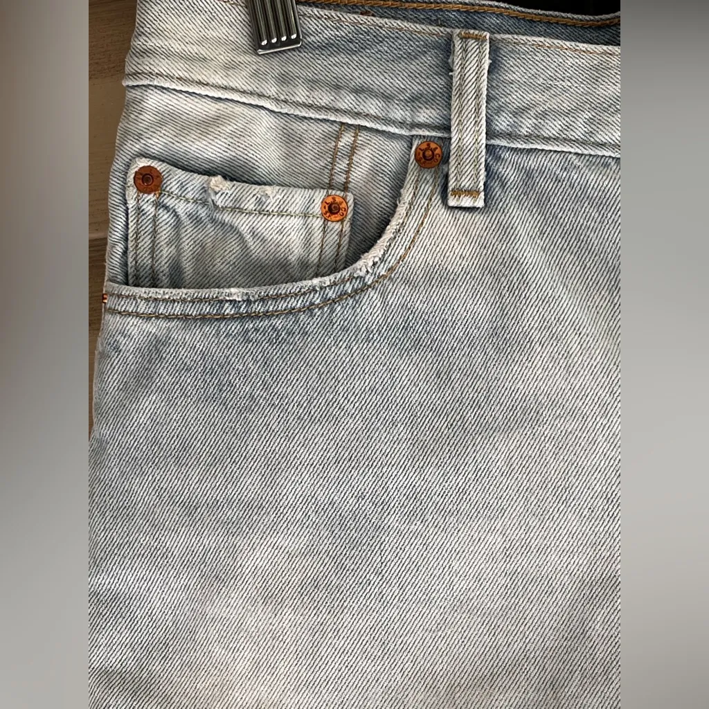 Levi’s 501® ORIGINAL FIT HIGH RISE WOMEN'S SHORTS - Image 10