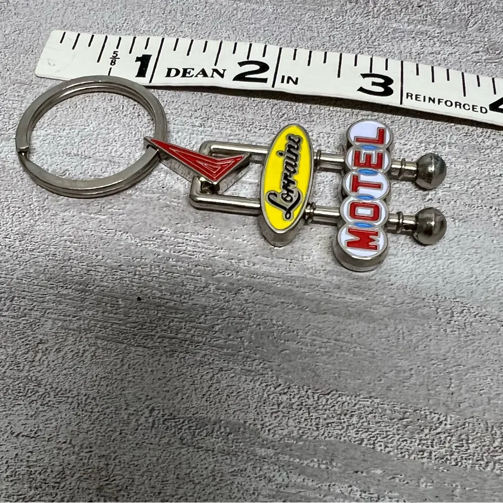 Lorraine Motel Keychain National Civil Rights Museum VTG 3" Memphis MLK Jr. Gold - Image 3