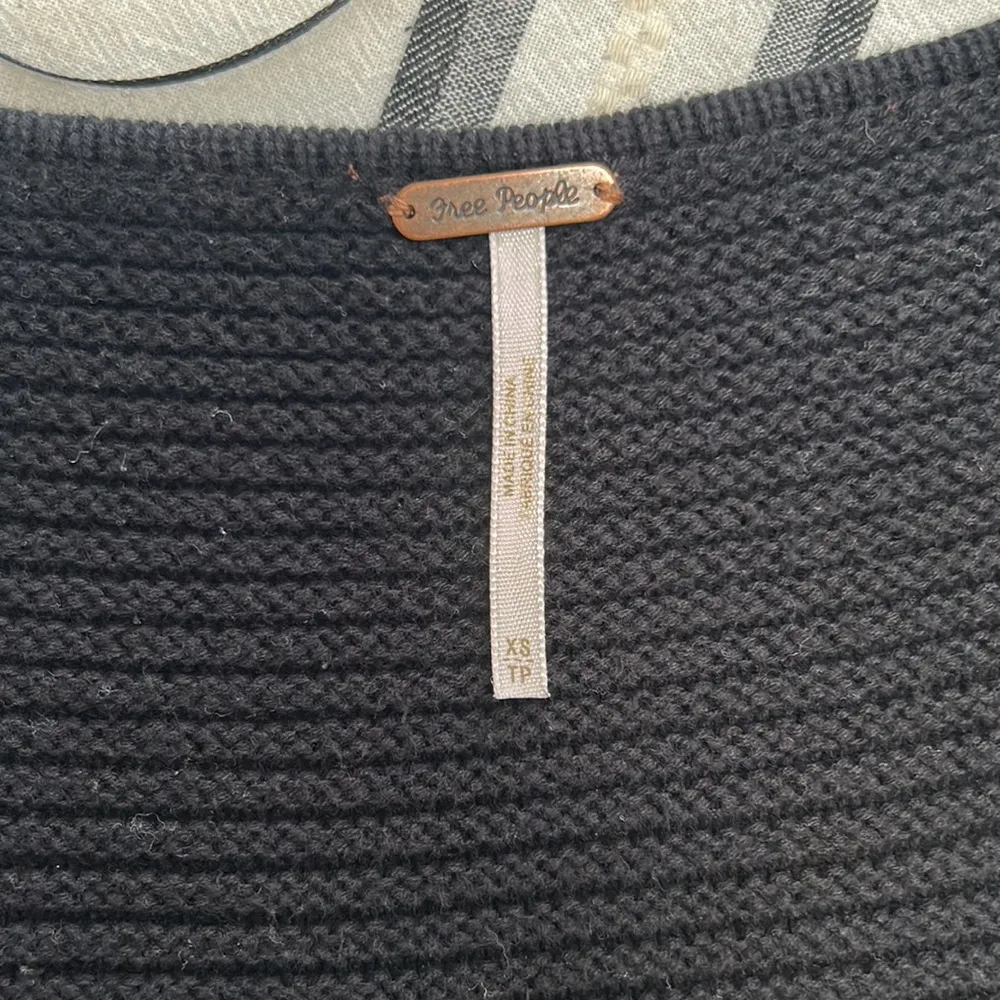 Free people • la brea vneck oversized ribbed sweater - Image 88