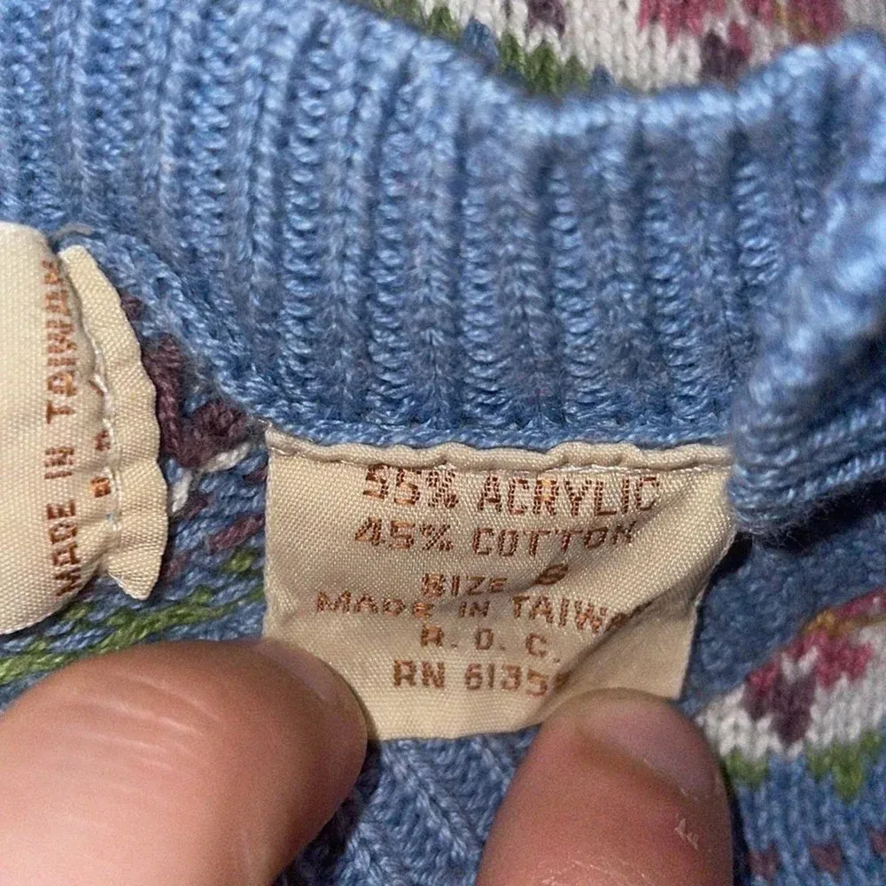 Vintage J Jordan Women’s Crewneck Acrylic Blend Sweater Size Small Blue - Image 4