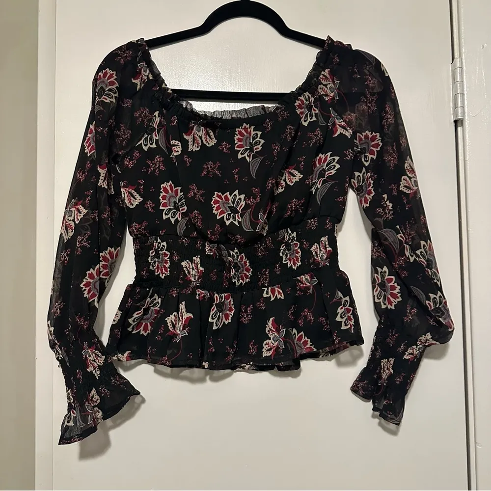 Patrons of Peace black floral crop top size M - Image 4