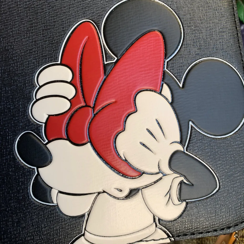 Authentic KATE SPADE leather Minnie Mouse Disney X zip around Crosby/Satchel - Image 12