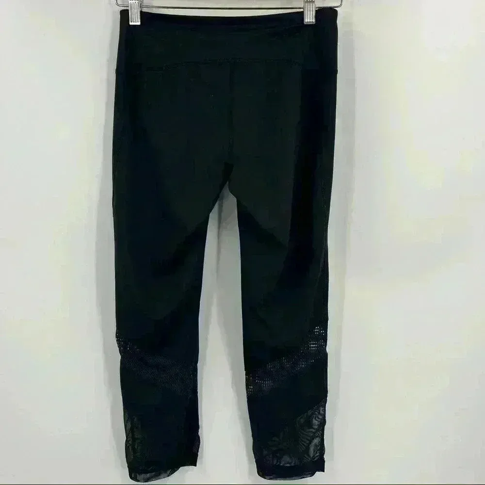 Zella Black Crop Legging W/Leg Mesh Design‎ Size Small - Image 4