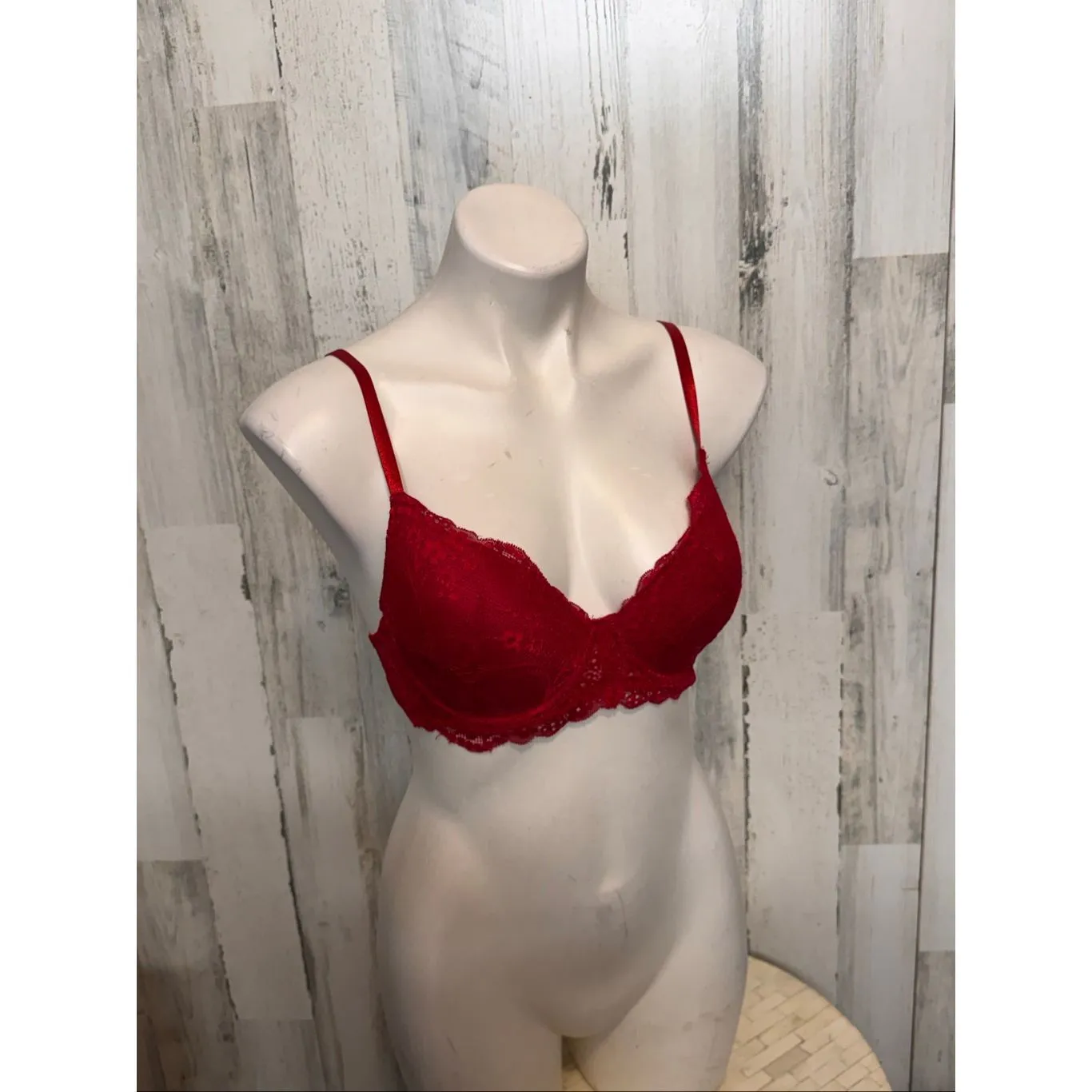 Just Be Red Lace Underwire Bra – Size 34C - Image 7