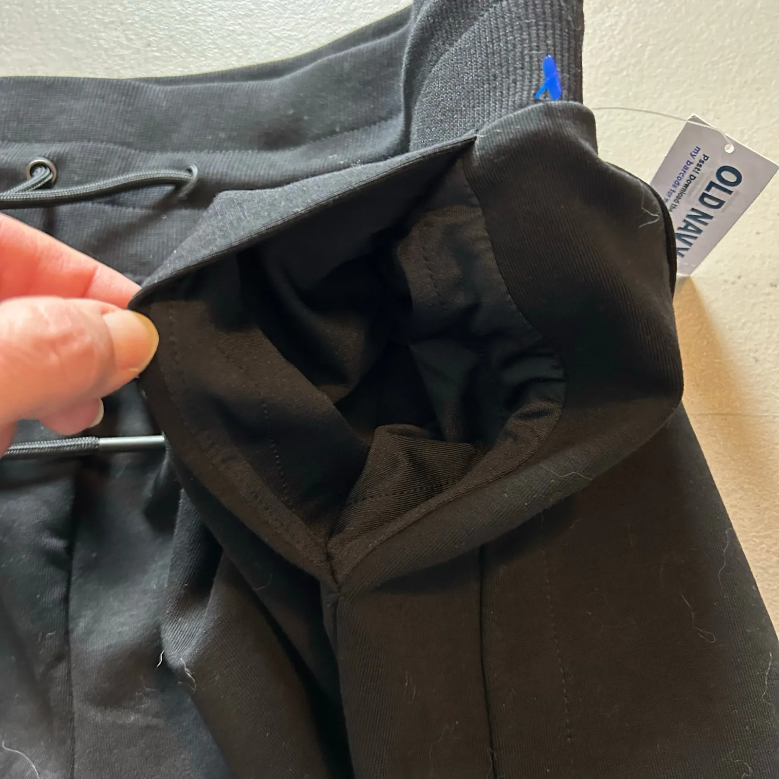 NWT Old Navy Extra High-Waisted Dynamic Fleece Sweat Shorts Womens Large Black - Image 6