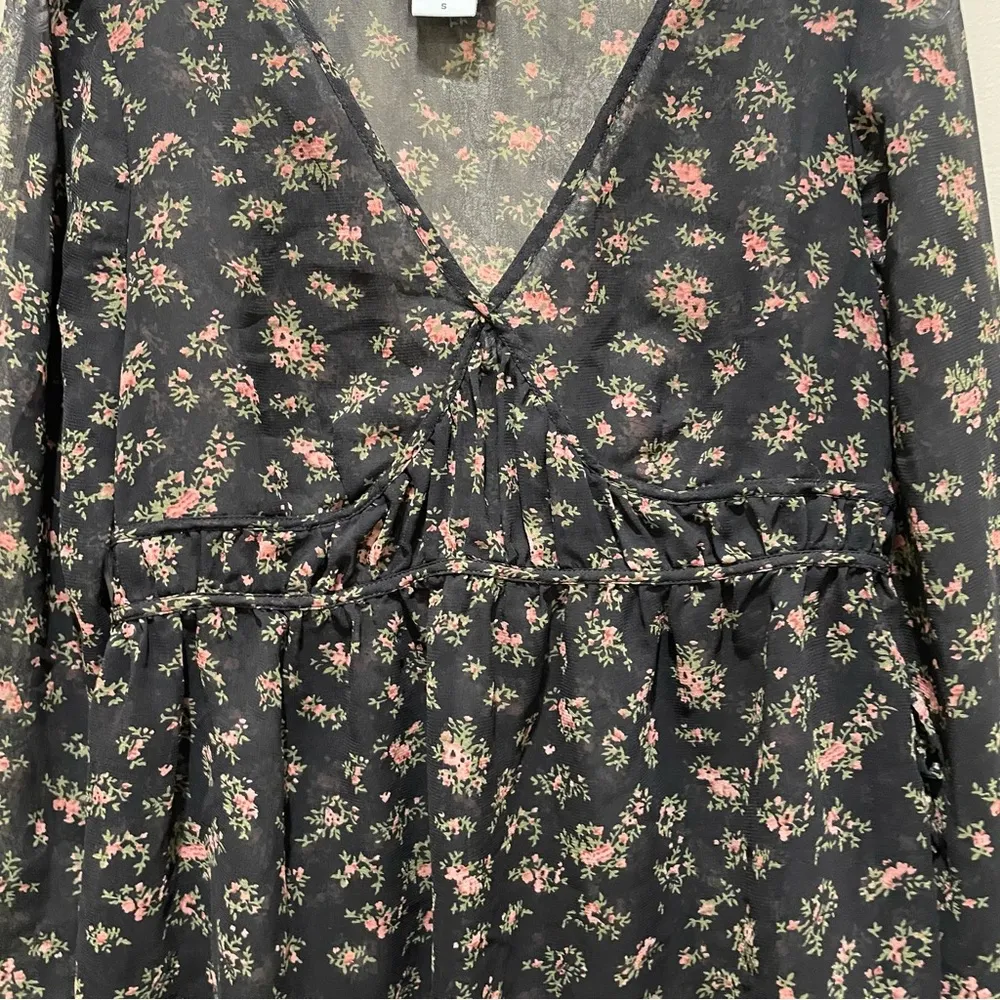 Oh Baby Motherhood Floral Sheer Long Sleeve Blouse Black Size Small - Image 6