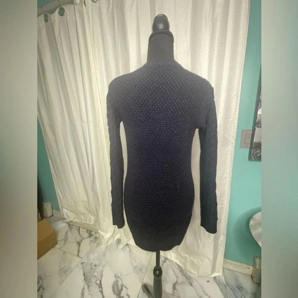 Uniqlo  women's‎ sweater, dress size extra small navy blue. S-9 - Image 3