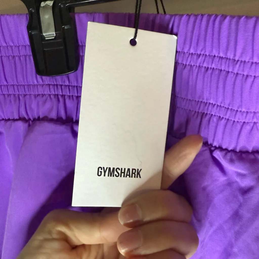 New NWT Gymshark Bright Purple Elevate Shorts size L - Image 9