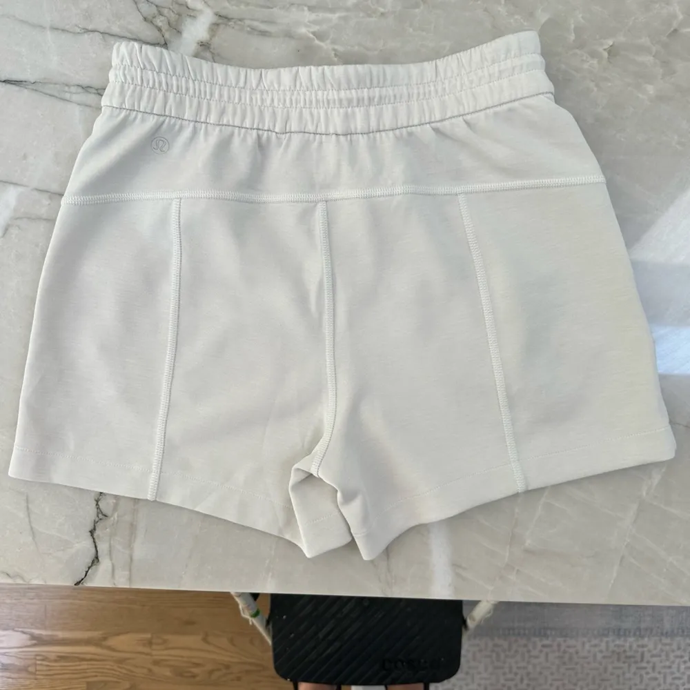 Softstreme High-Rise Short 4" - Image 3