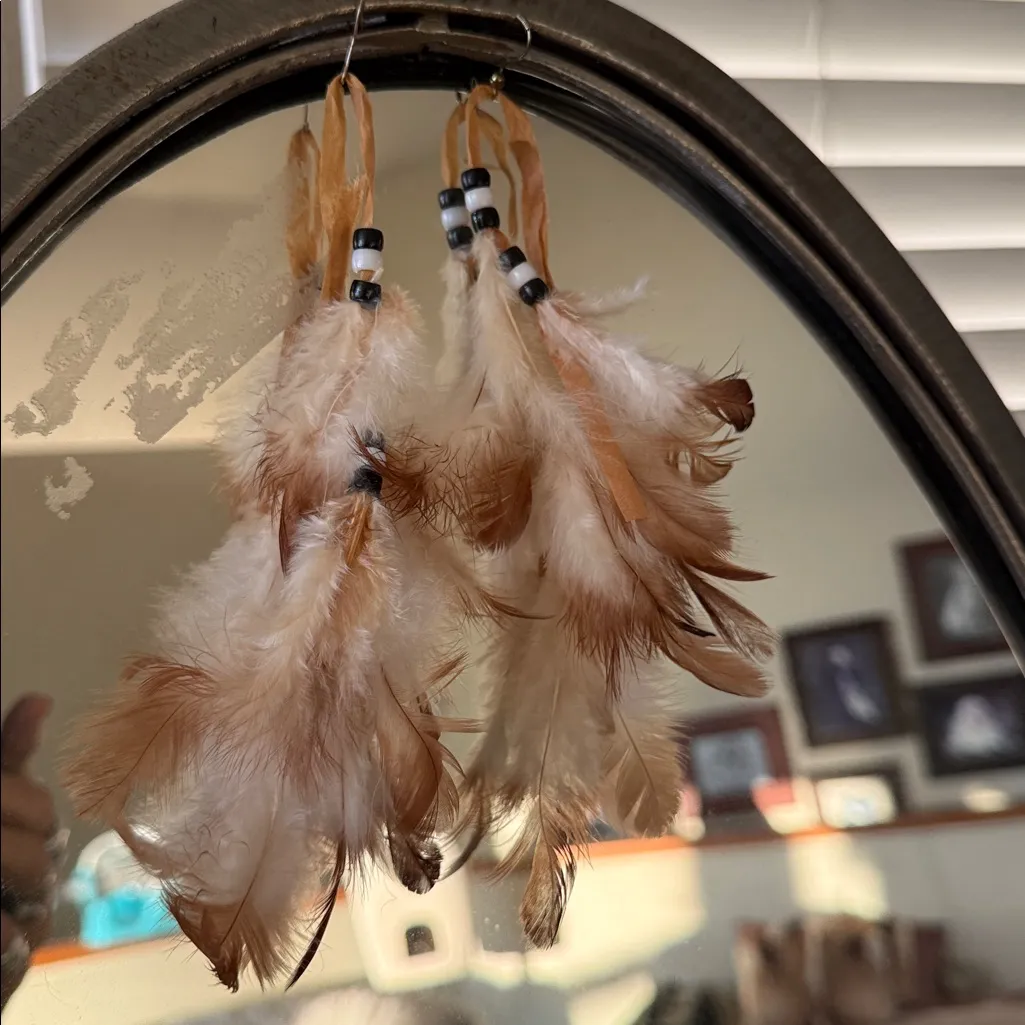 Feather Earrings with Bead Accents super lightweight - Image 5