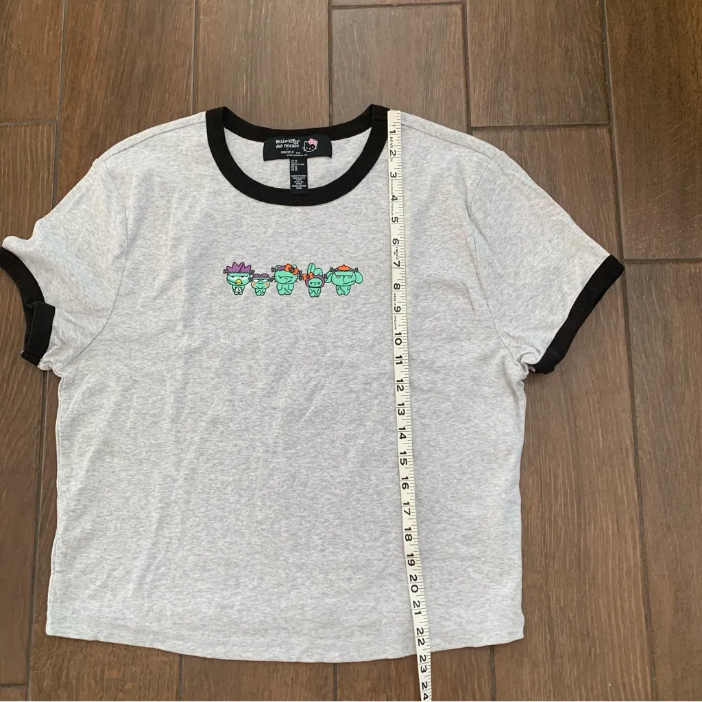 Hello Kitty Halloween Ringer T Shirt size 3X Sanrio - Image 4