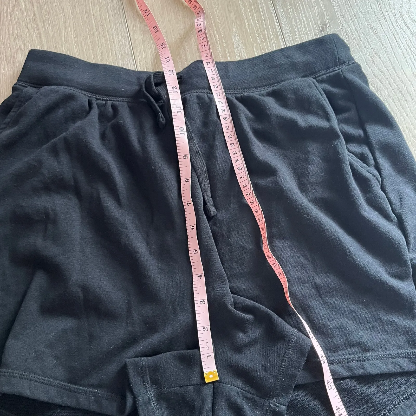 Old Navy Women’s Black Pull On Shorts Sz L - Image 6