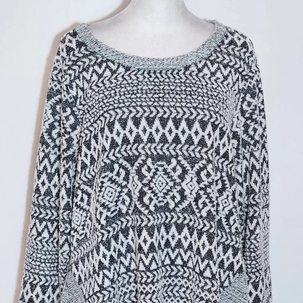 One World Black and White Knit Top Size XL Aztec Knit Top - Image 3