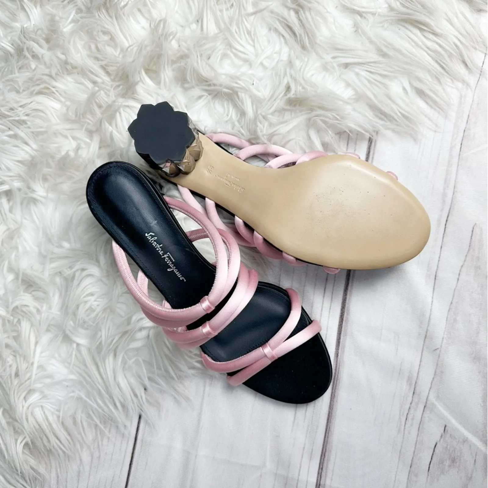 Salvatore Ferragamo Amalia 55 Satin Slip on Pink Sandal Size  9.5‎ - Image 8